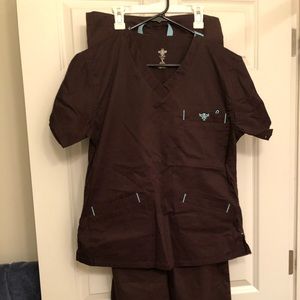 Medcouture Scrub set